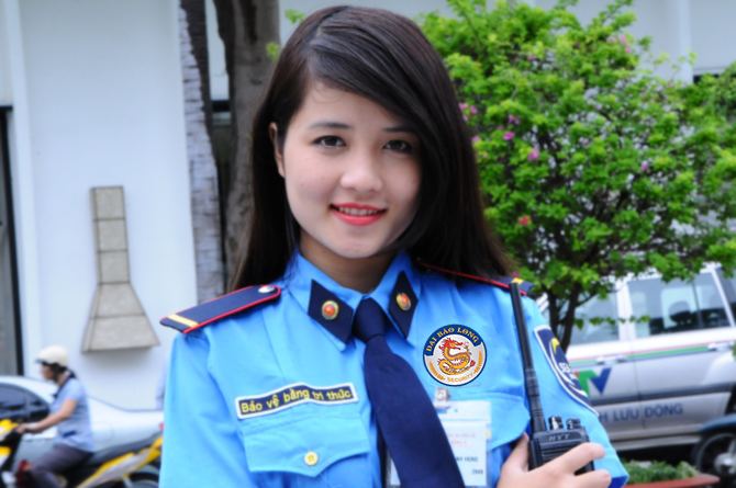 BẢO VỆ NHÀ HÀNG 